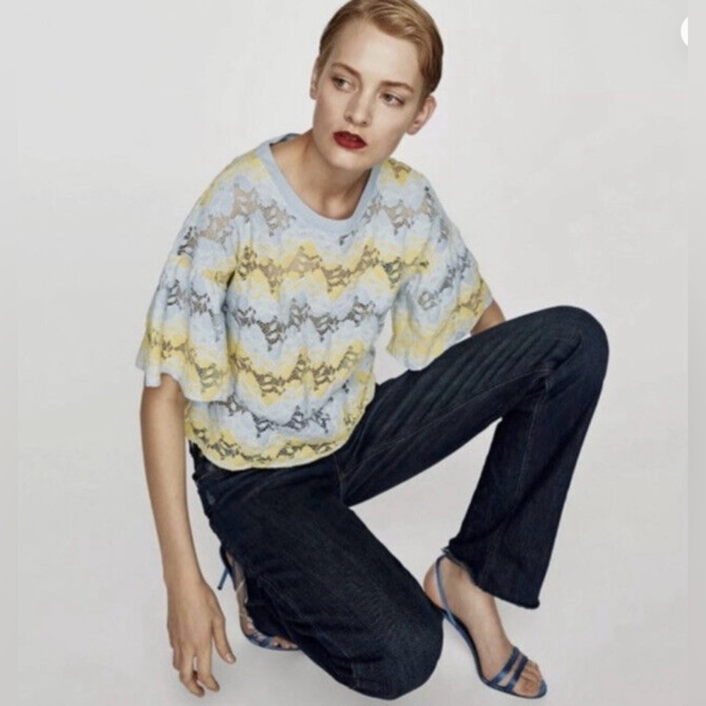 ZARA NWOT Zara Blue Yellow Lace Drop Sleeve Top. Pit to pit 22 inches. 💙💛💙💛